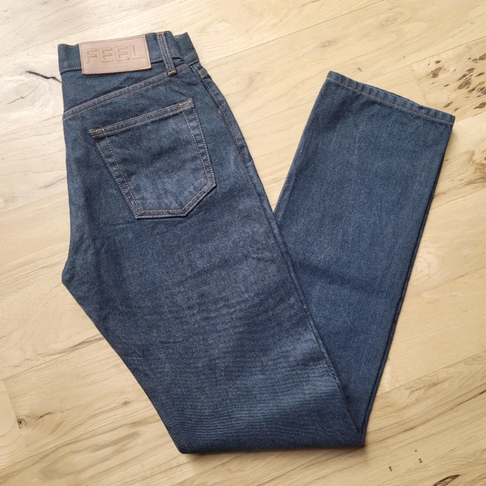NWOT FEEL Studio Premium Selvedge Indigo Jeans - Picture 5 of 16